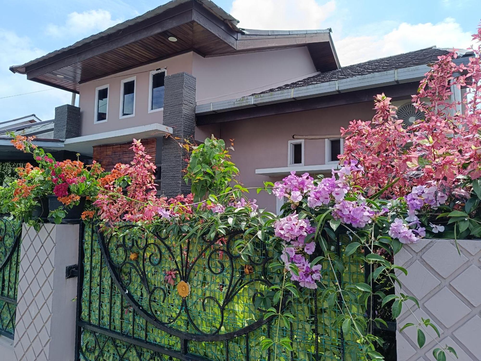 Dacha Villa *